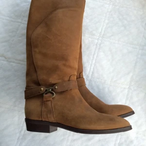  - Skinnstövlar, aldrig använda!