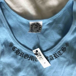  - Intressekoll på ytterligare ett chrome hearts linne! 🦋💙 liten i storleken 