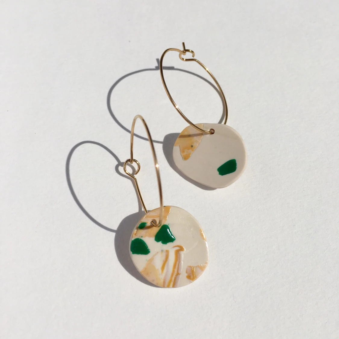 Handgjorda örhängen hoops