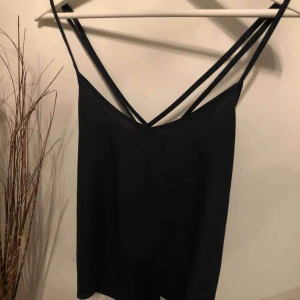  - Hollister linne, super fin använd några få gånger