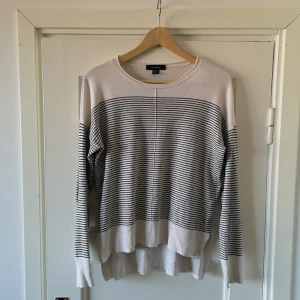  - Superskön mjuk långärmad tröja. 