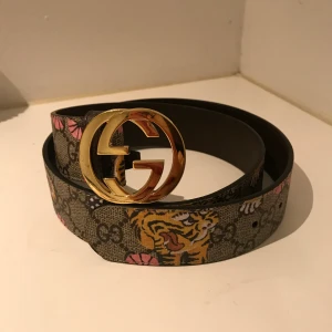 Gucci bälte  - Gucci bälte, som ny! Limited edition utgåva. 