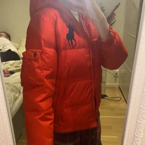 Ralph lauren jacka - Vet ej om den är äkta eller fake (därav priset)💕 Storlek L barn storlek, så XS/S vanlig storlek