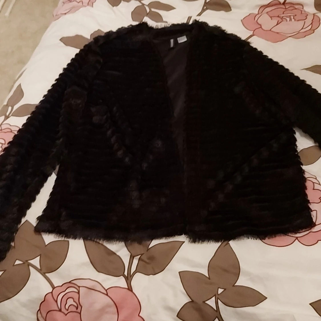 Fest kofta med fransar. HM