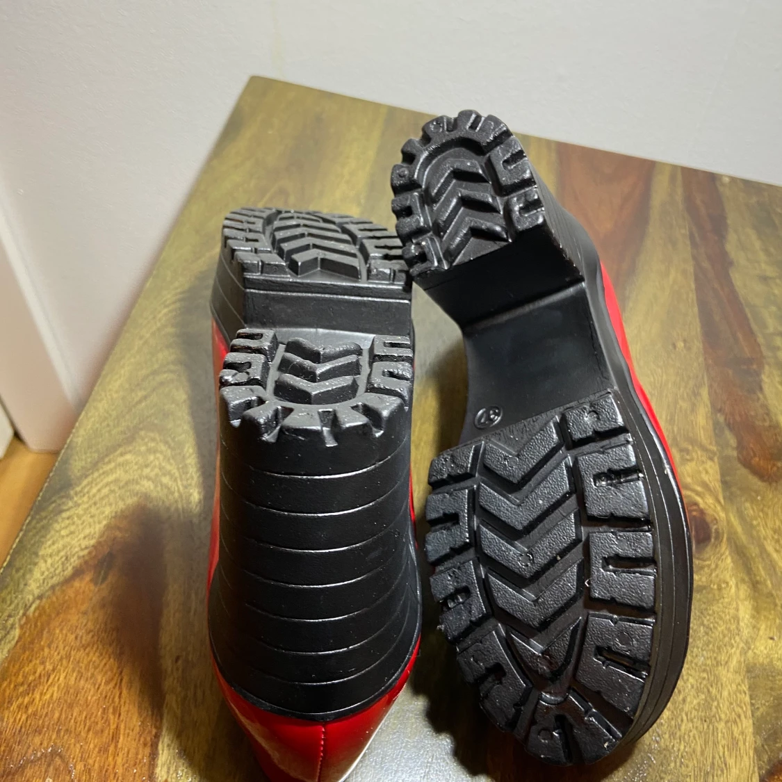 Ny röda klackar - 91