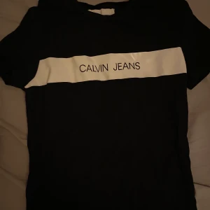 Calvin jeans t-shirt  - Väldigt fint skick 