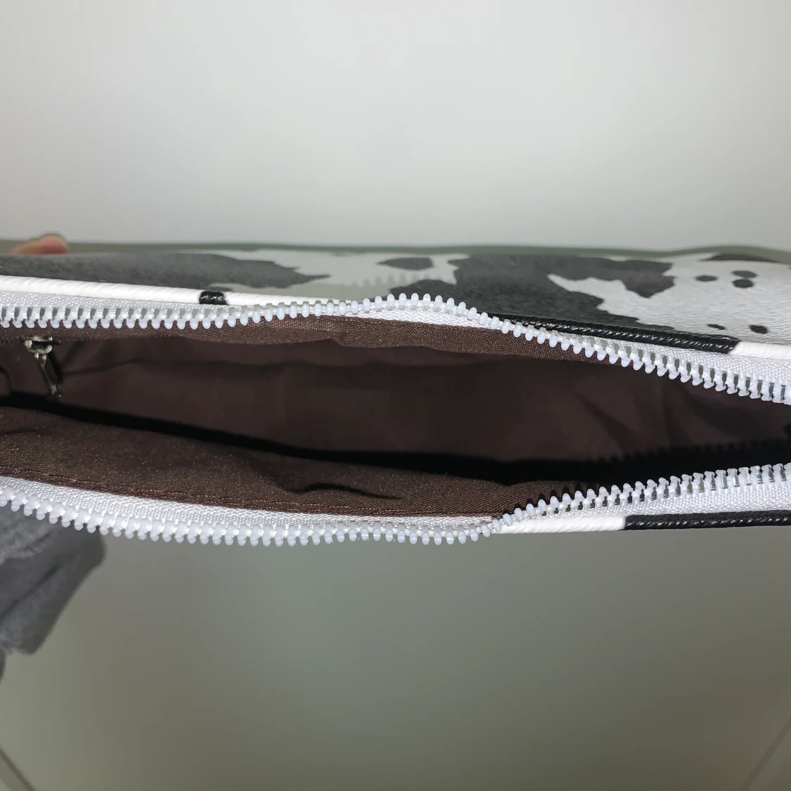 Komönstrad Baguette Väska - 91