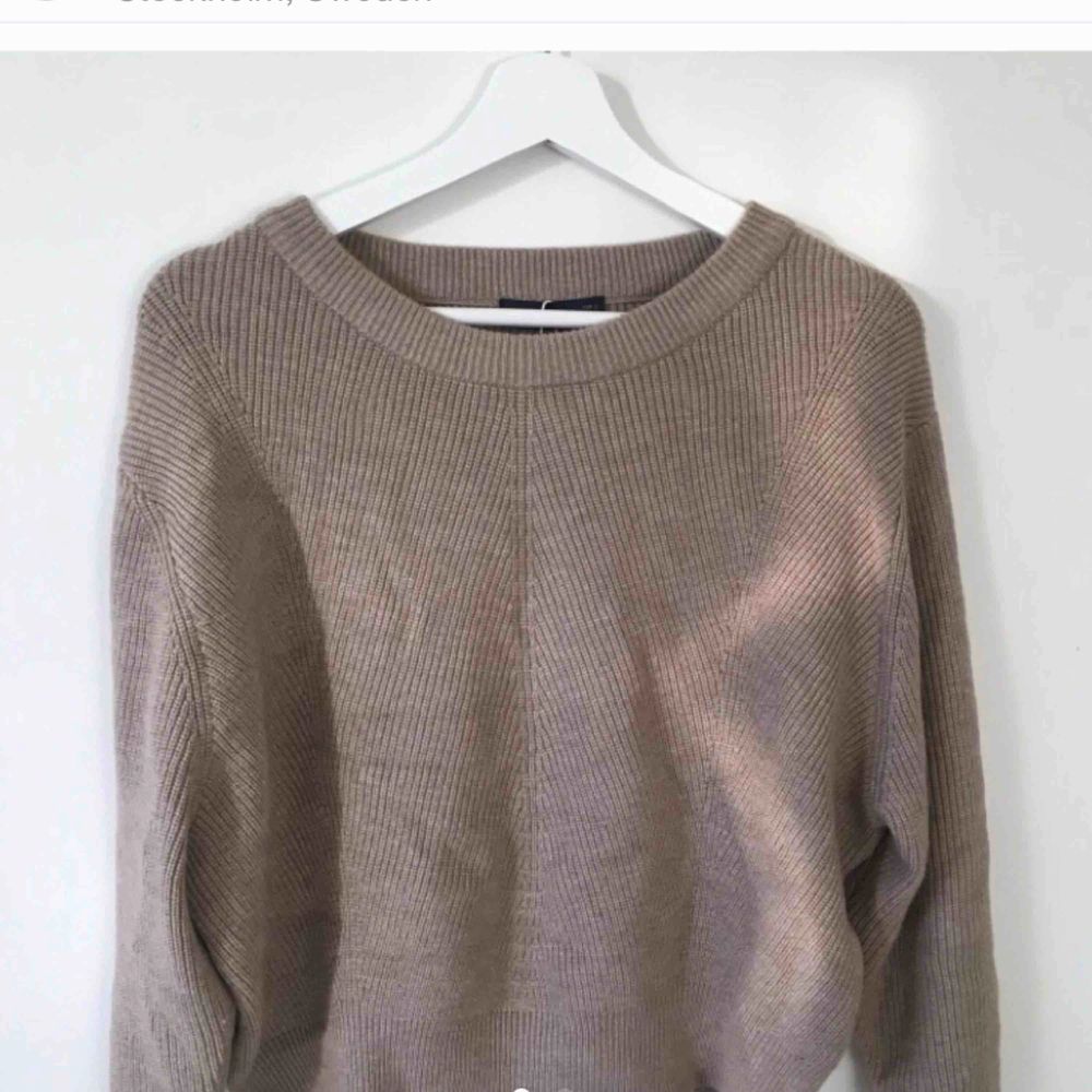 Asskön mjuk tröja från Zara, andvänd 1 gång, nypris 350, säljer för 200 💓  skriv för mer bilder. Stickat.