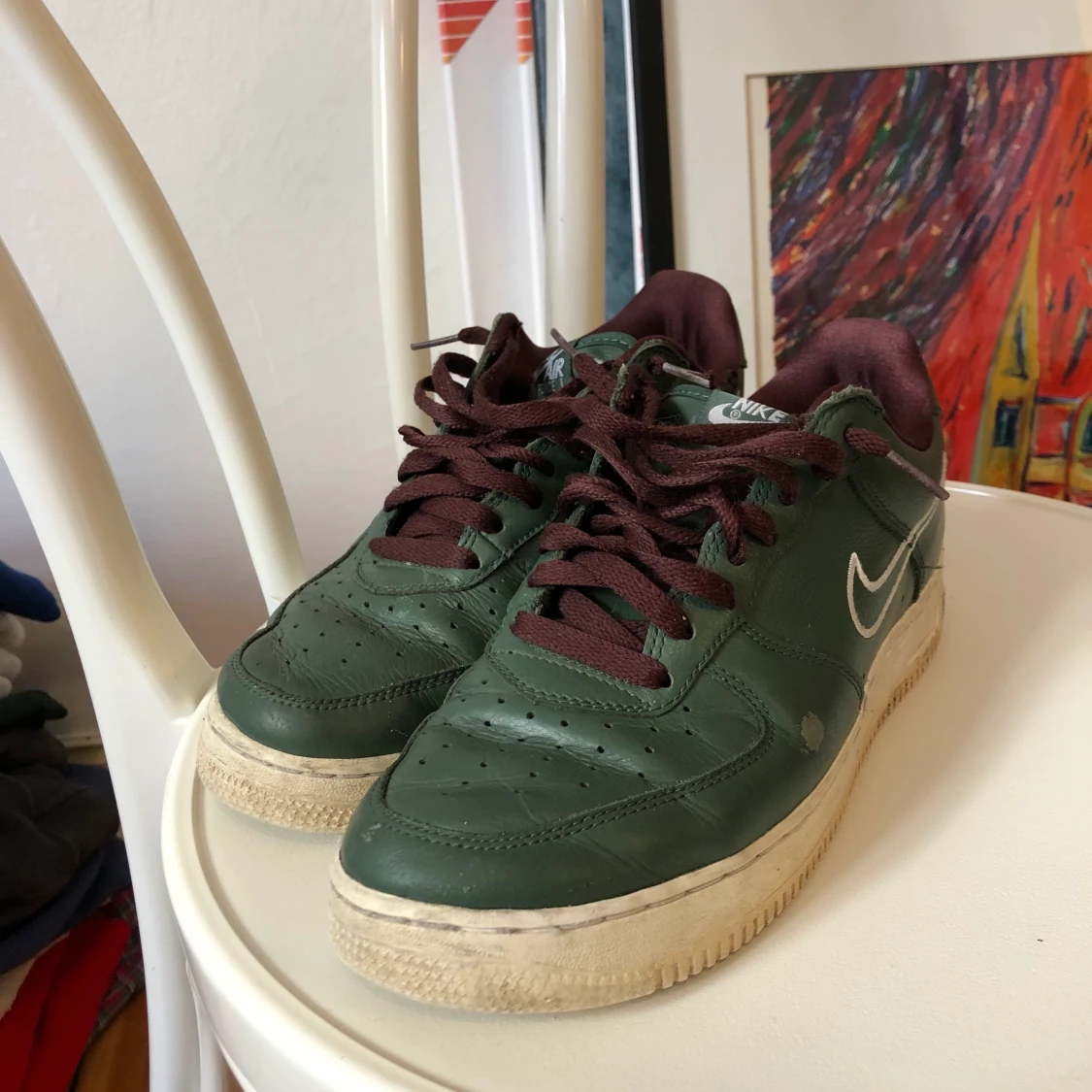 Nike Air Force 1 Low Hong Kong strl 42 - 90