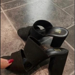 Klackskor  - Bra skick, storlek 36