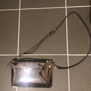 Carin Wester  - Glansig väska, väldigt bra skick, rosé rosa