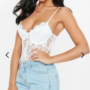 Spetsbody - Spetsbody från missguided, aldrig använd 