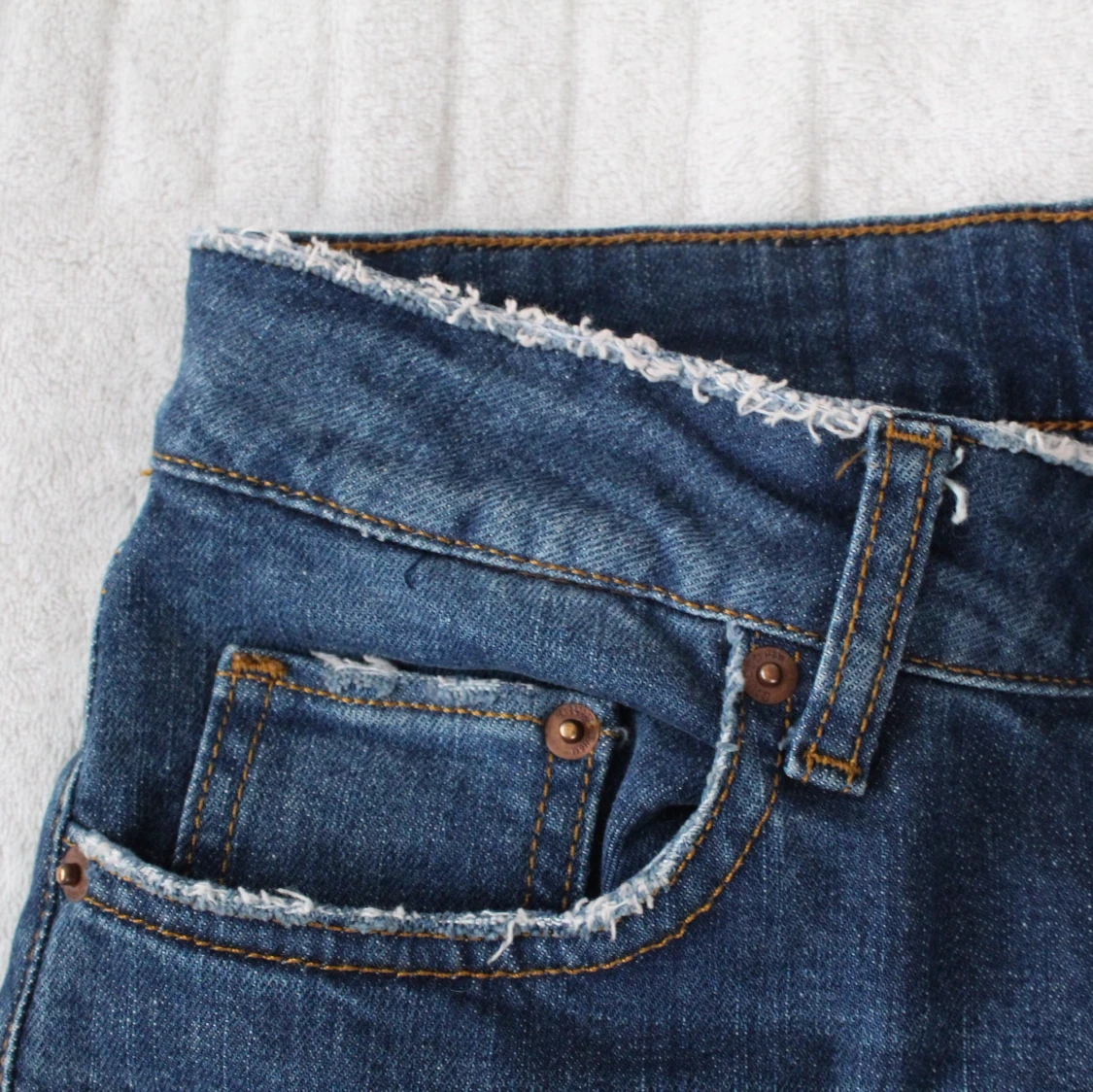 Cropped straight leg blue jeans - M - 91