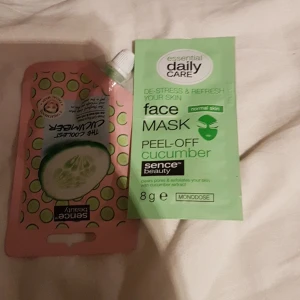 Xs - Ansiktsmask oanvänd för 5 kr båda två