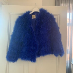 Påls - Söt päls som inte används längre. Frakt kostar 88 kr 
