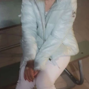 Odd Molly bror! - As söt odd Molly jacka. Varm, bekväm och mysig. Köpte den för 2.655 om jag minns rätt, men har typ aldrig använt :(