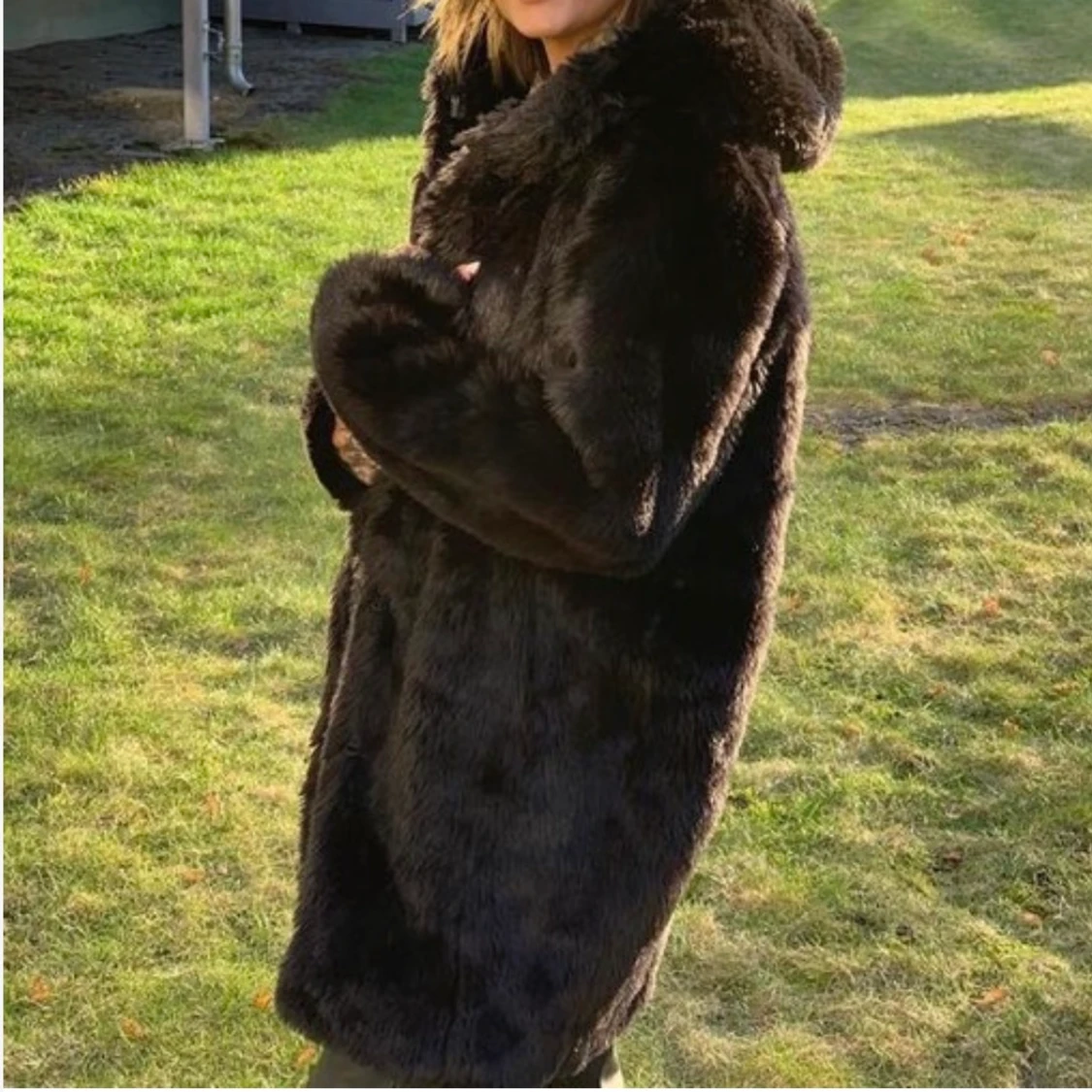 Faux fur jacka/kappa - 90