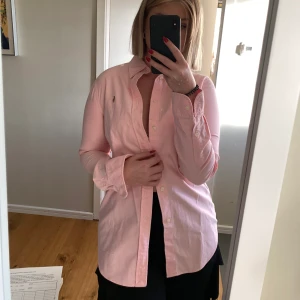 Ralph Lauren skjorta - Supersnygg (oanvänd) skjorta från Ralph Lauren🤩