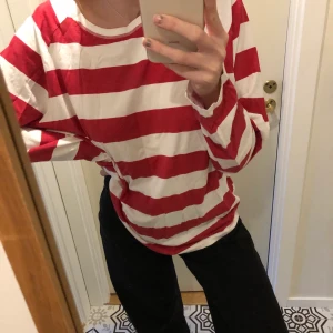 Långärmad tröja! - Använd någon enstaka gång🥰 långa ärmar!