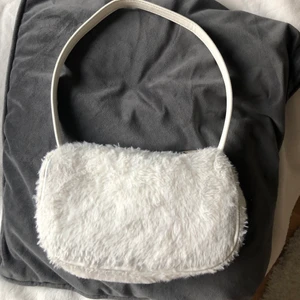 Väska - Hur gullig väska som helst som tyvärr inte kommer till användning längre💫