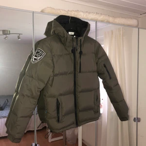 Dbrand jacka - Storlek XS 