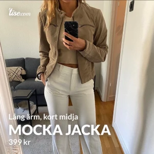 Mocka jacka  - Mocka jacka från vero Moda i storlek M. Kort modell ljust beige använd under en säsong 