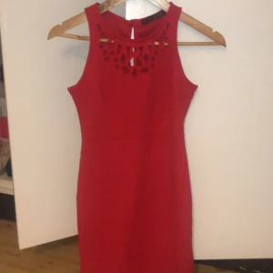 Klänning  - Jättefin oanvänd klänning