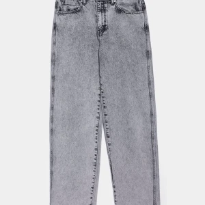 Zara jeans i storlek S - Oanvänt