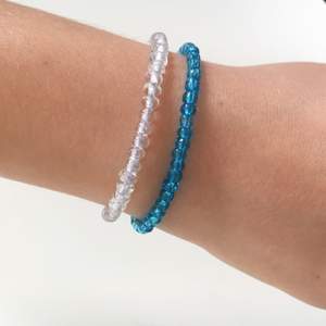 Handgjorda armband som är elastiska💕 15kr styck🌸