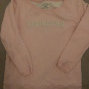 Lexinton tröja dam - Fin collegetröja lexinton - storlek L . Bra kvalitet , damtröja