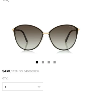 Tom Ford solglasögon  - Hyfsat bra skick, använt typ 2 gånger, inte riktigt min stil så vill sälja dem. Original pris är 3750