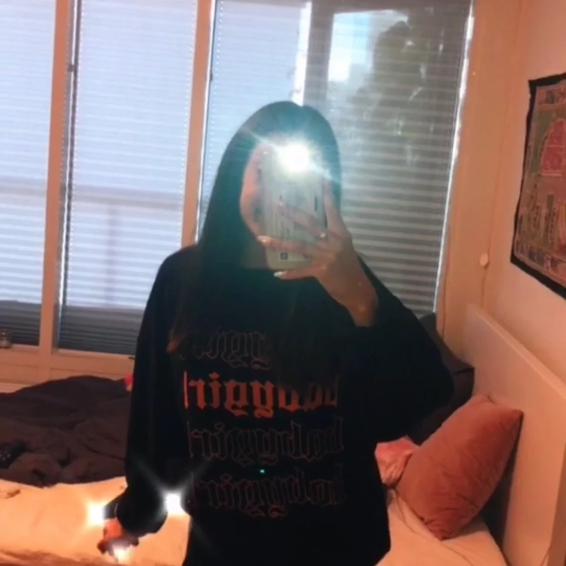 Svart orange sweatshirt 