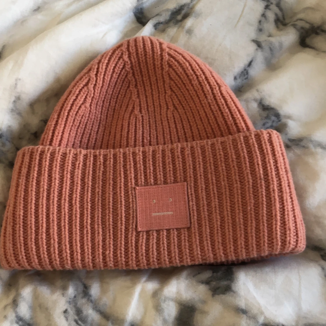 Acne mössa till salu✨✨