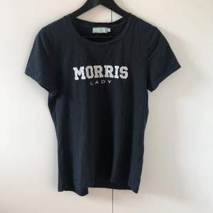 En Morris t-shirt i väldigt fint skick. Bara att buda! 
