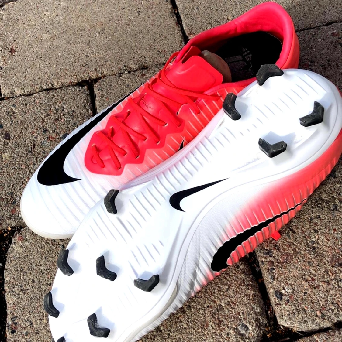 Nike Mercurial Victory XI FG Rosa Svart Vit - 91