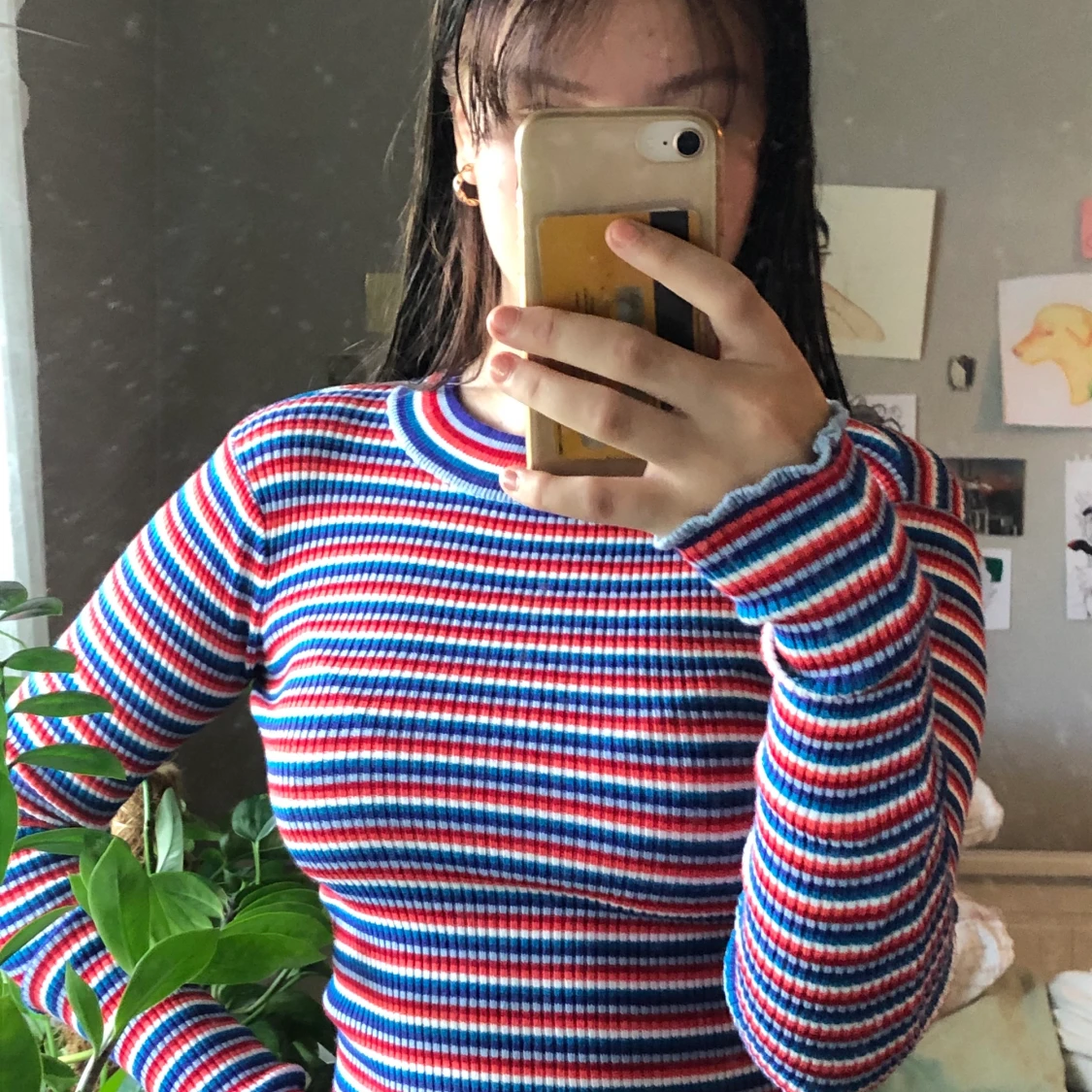 Lettuce hem crop top