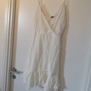 Söt sommarklänning - Ny klänning från Pretty little things