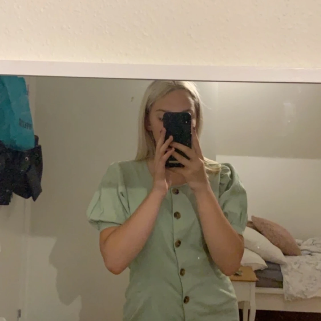 Klänning från Nelly , alldrig använd storlek 38