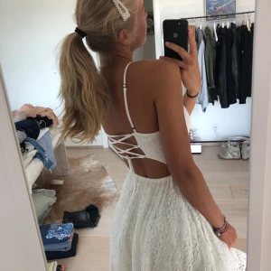 Sommarklänning - Gammal holisterklänningen som passar så bra nu till sommaren. Använd fåtal gånger.