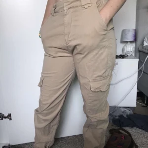 Pull and bear - Bra skick