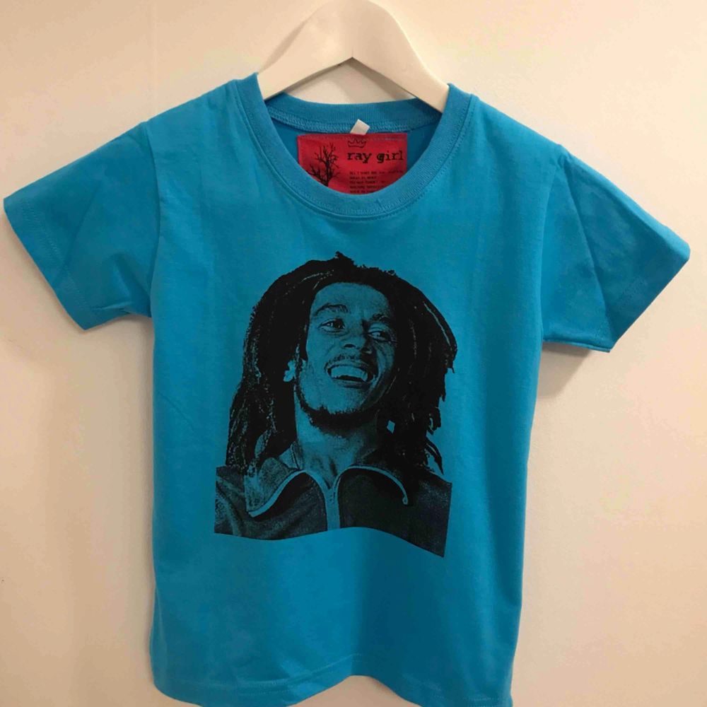 Bob Marley tee för barn. Stl ca 110, passar barn 3-6år. . T-shirts.