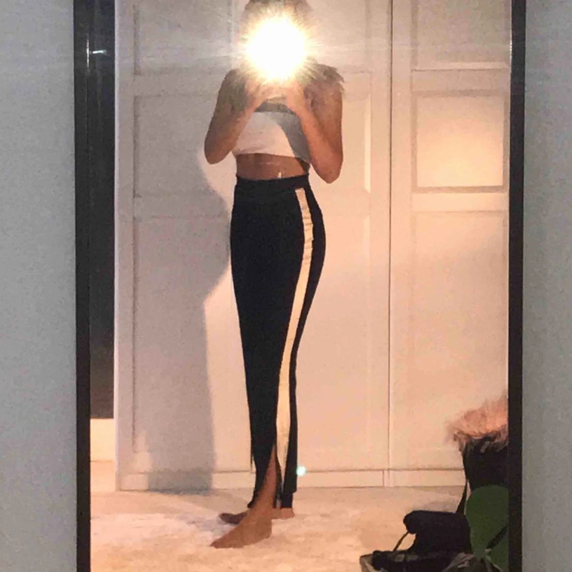 Kostymbyxa med kontrast