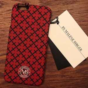  - Fint, unikt mobilskal från Malene Birger. Skalet är nytt och passar en iPhone 6