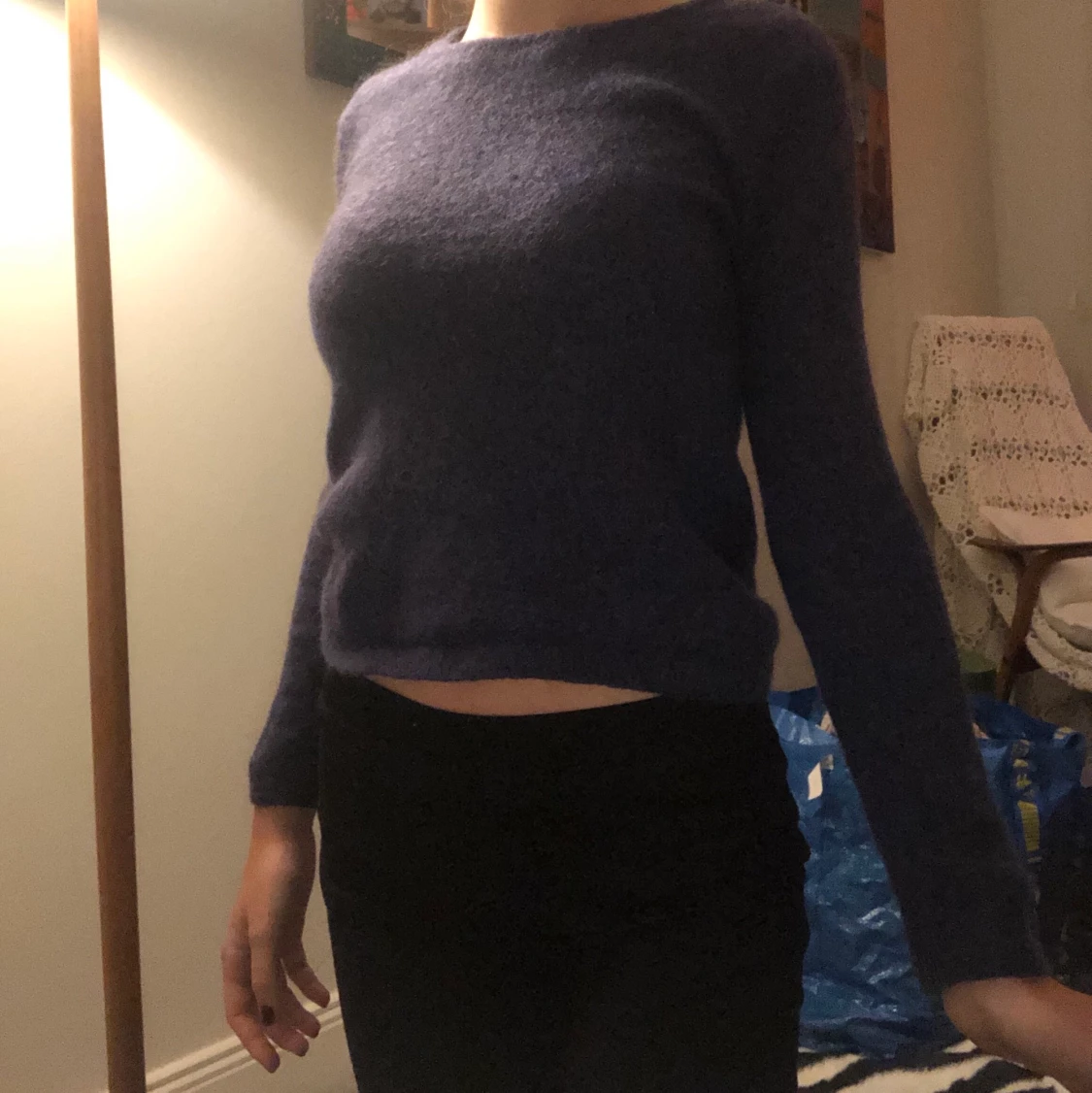 Mysig mörkblå tjocktröja