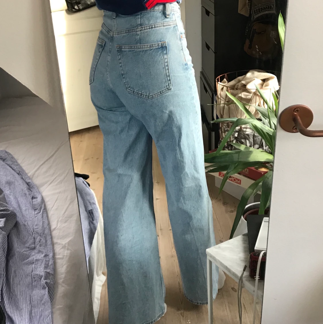 Ljusa weekday jeans - 90