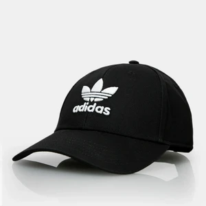 Adidas originals svart keps - använd typ 10 ggr ser ut som ny inget fel, men lite smink där den sitter i pannan.justerbar. nypris tror runt 250kr