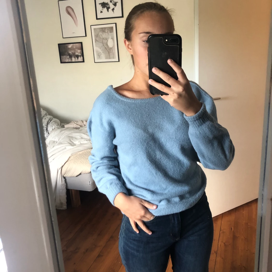 Stickadtröja med öppen rygg - 90