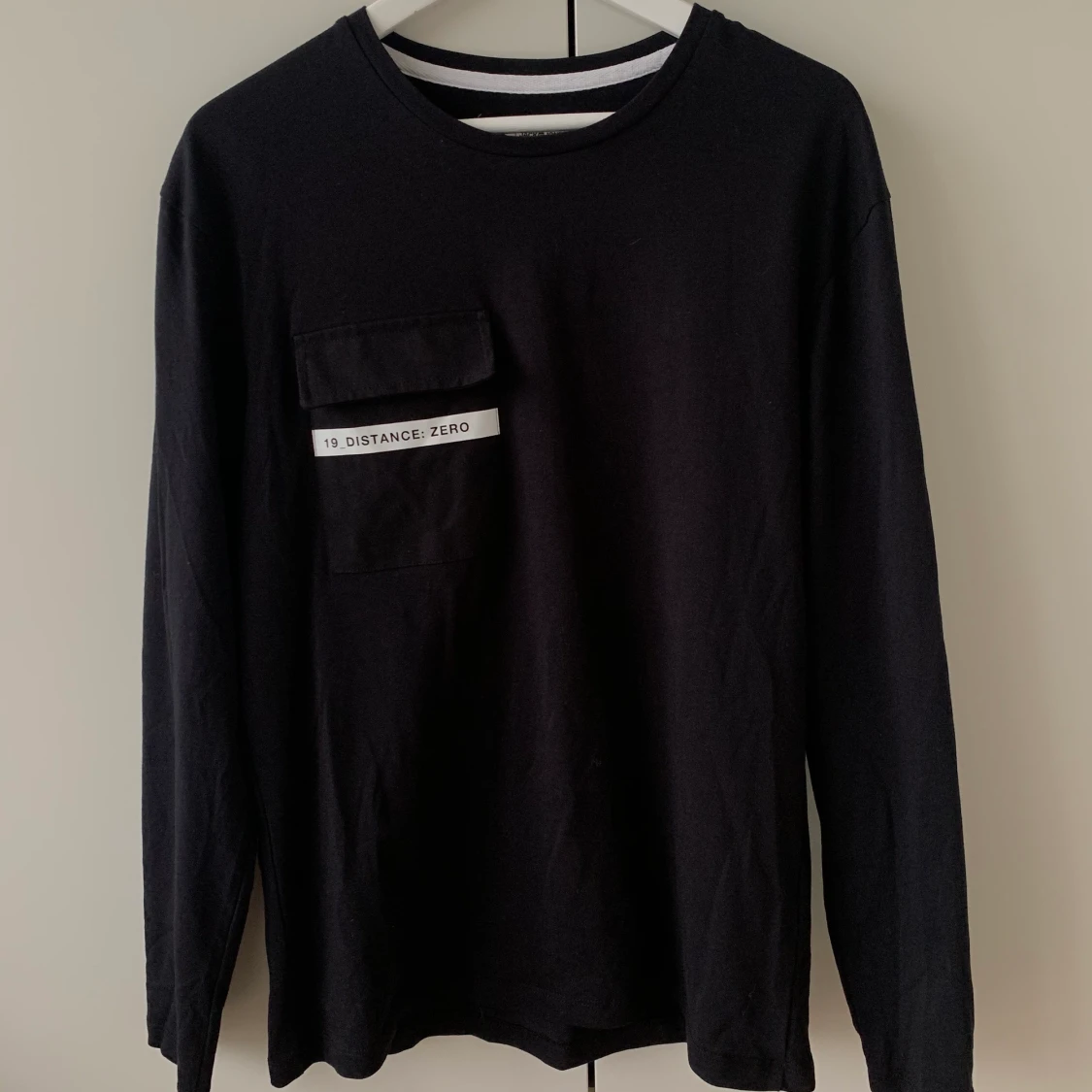 Svart långärmad tröja  - 90