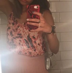 Sött linne - Världens sötaste linne🥺 köpare står för frakt