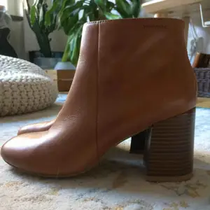 Vagabond kaley mid ankle boots! Använda bara en gång! Nypris 1.200!